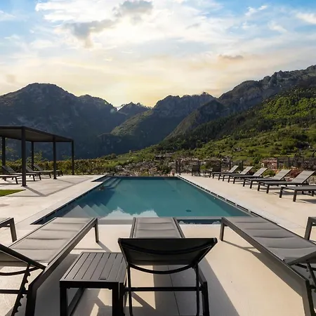 Hotel Castel Mani 3*